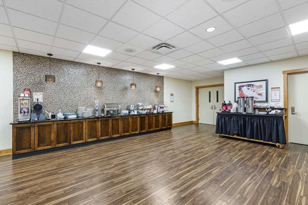 Best Western Plus Dutch Haus Inn And Suites Columbiana Restaurant bilde
